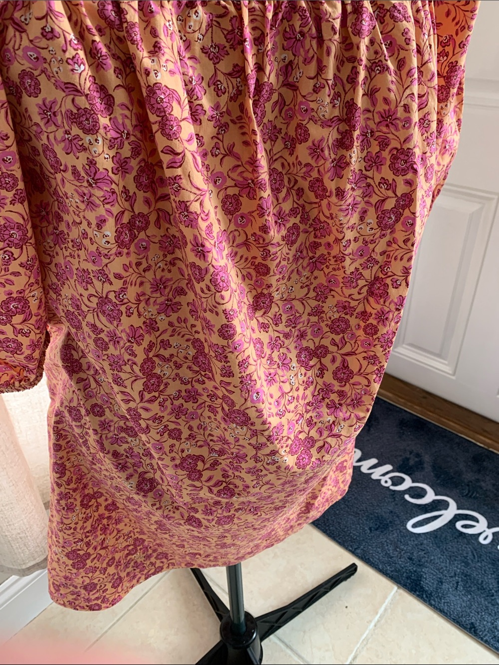 Old Navy Pink and Orange Floral Off-Shoulder Top - Picture 5 of 6